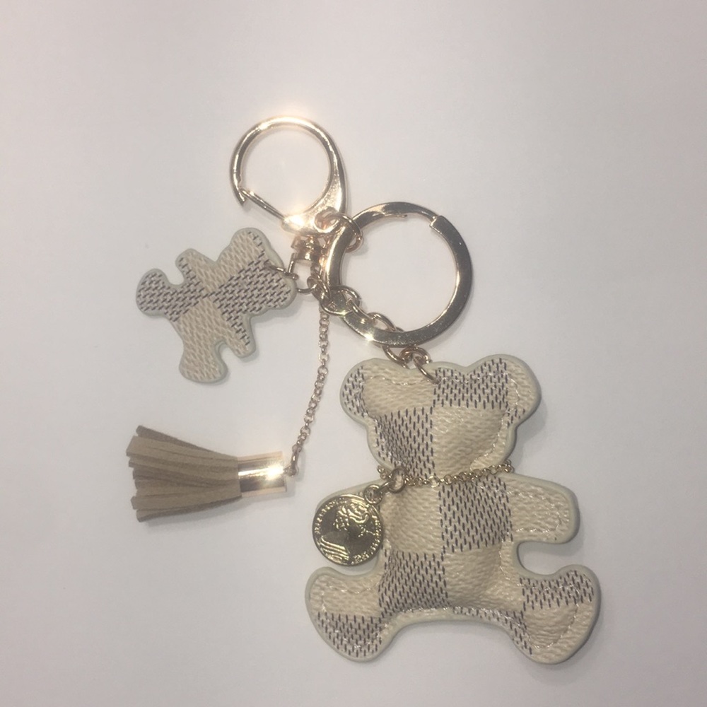 Bear 🐻 keychain